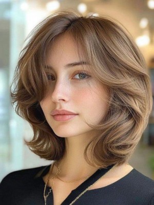 Vordere Spitzen-Echthaarperücke in Hellbraun – Schulterlange, Weiche Wellen mit Natürlichem Volumen