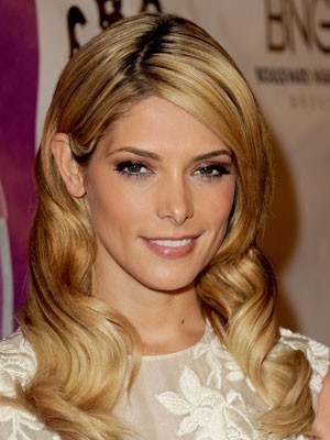 Synthetische Ashley Greene Elegant Styling Perücke