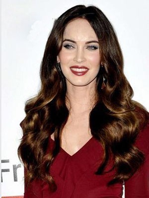 Megan Fox Lange Frisur Wellige Spitzefront Perücke