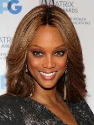 Tyra Banks Romantische Wellig Spitzefront Echthaar Perücke